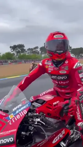 P2 for Marc ✌❤ #motogp #motogp2025 #marcmarquez #MM93 #weare93 #babyalien #goat🐐 #theking #ducaticorse #ducati #marquez #93 #frenchgp #lemans #fyp #foryou #xyzbca #fypシ #Motorsport #racing #fanpage #tiktokpelitfyp #ducatifamily #racingteam #motogpindonesia #marcmarquez93 #sportsontiktok #marcmarquezfan #todorojo🔴 #raceweek 