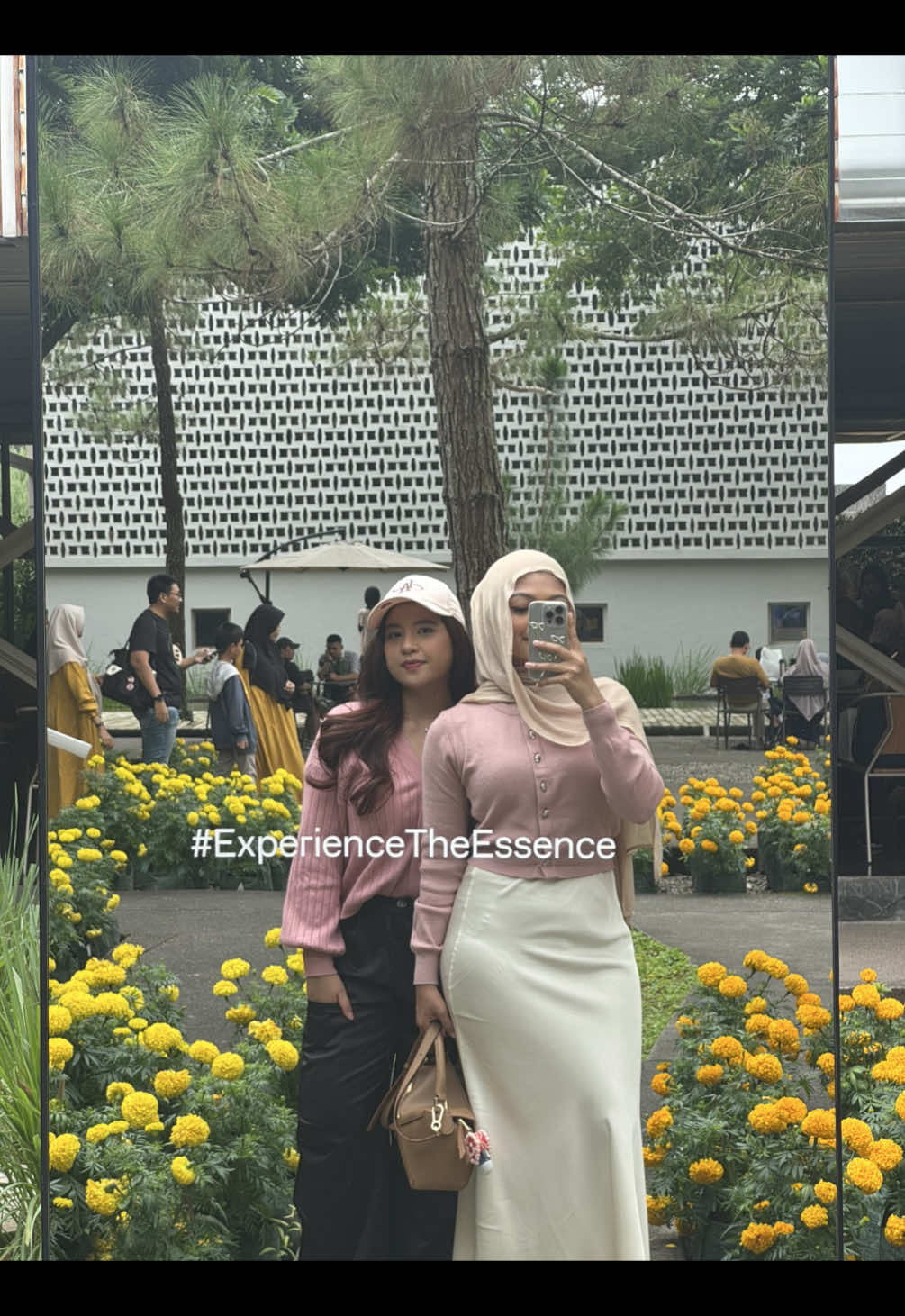 Twinnie (ෆ˙ᵕ˙ෆ)@Zee 