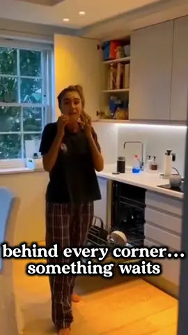 Viewer discretion advised: contains pure chaos and maybe a lawsuit #scareprank #jumpscare #funnyreaction #betatiktok #prank 