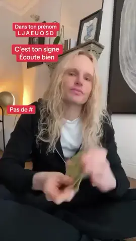 Laisse moi un message en privé si tu souhaites manifester son retour pour le retour d'affection et le déblocage en amour. Contactez moi pour tous vos tirages et consultations en amour.#CapCut #guidance #tirage #voyance #visibilite #100k #video #viralvideos.