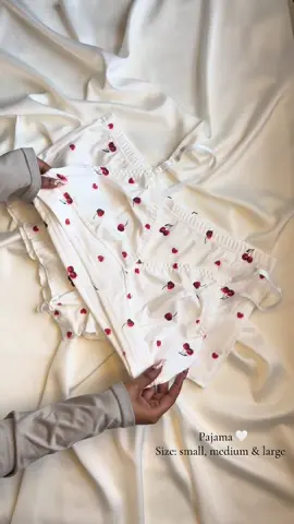 fashion #OOTD #style #outfit #TikTokFashion #clothinghaul #outfitinspo #streetwear #fashiontok #trendalert #outfitideas #dripcheck #lookbook #aestheticoutfit #fitcheck #womensfashion #mensfashion #fashiontiktok #styletok #outfitoftheday