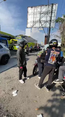 matur nuwun sampun di sambangi dulur ungaran ponorogo sampai jumpa di lain waktu kembali 🔥🔥@ta.anggita @𝖒𝖆𝖗𝖆𝖆𝖆 @𝙋𝙄𝙉 @𝘾𝙚𝙥𝙚𝙠_𝘽𝙚𝙧𝙠𝙖𝙝𝘾𝙤𝙙 @🅰️rpaditiaa  #glwisanggeni #gl100 #glcepek #cepekkotaistimewa  #gl #gl100 #cbholic #cbholicprambanan #cepek #fyp 