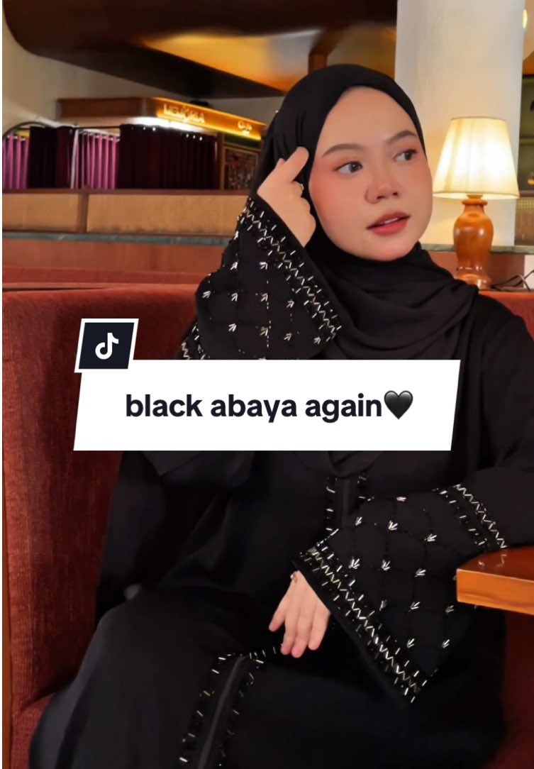 se keceee iniii yumna abaya, wajib punya sihhh abaya yumna iniii‼️🖤 #abayastyle #abayagirls #abayafashion #abayadubai #abayalebaran #abayahitam #abayatifashion #dresslebaran 