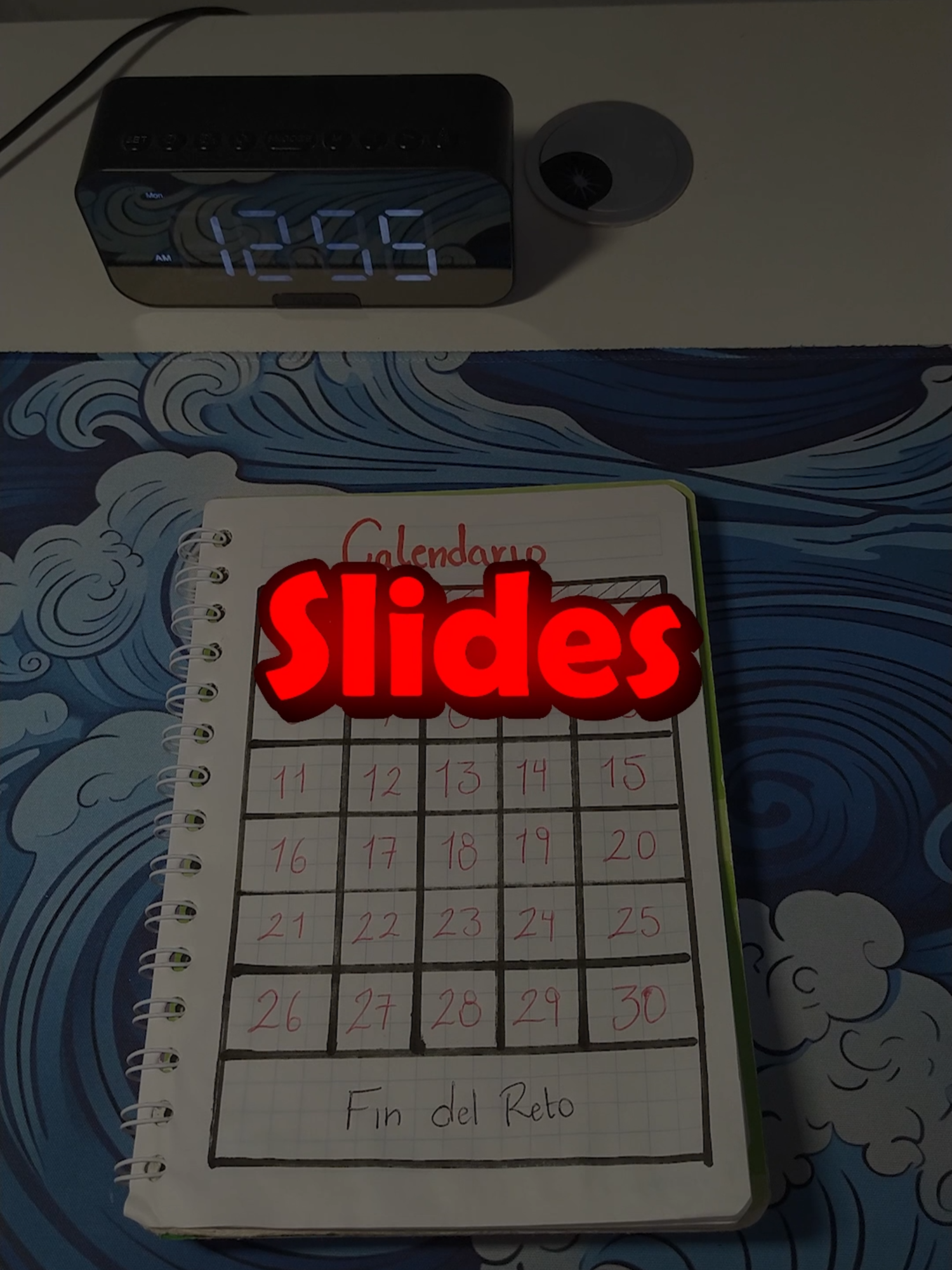 Dia 23 Slides en Premiere Pro ¿Quieres agregar transiciones suaves y profesionales con slides en Premiere Pro? En este video te muestro cómo lograr efectos dinámicos para darle fluidez y elegancia a tus ediciones. ✨ Desde ajustes precisos con keyframes hasta opciones creativas con efectos nativos, aprenderás a hacer que tus clips se deslicen con precisión y estilo. ¡No te lo pierdas! 🔥 #premierepro #tutorial #editor
