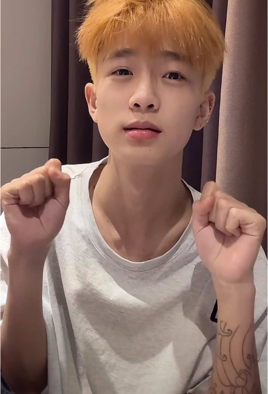 ổng nhuộm xong cũng cuti mà #tranbaohan #kuaishou #trending #xuhuong 