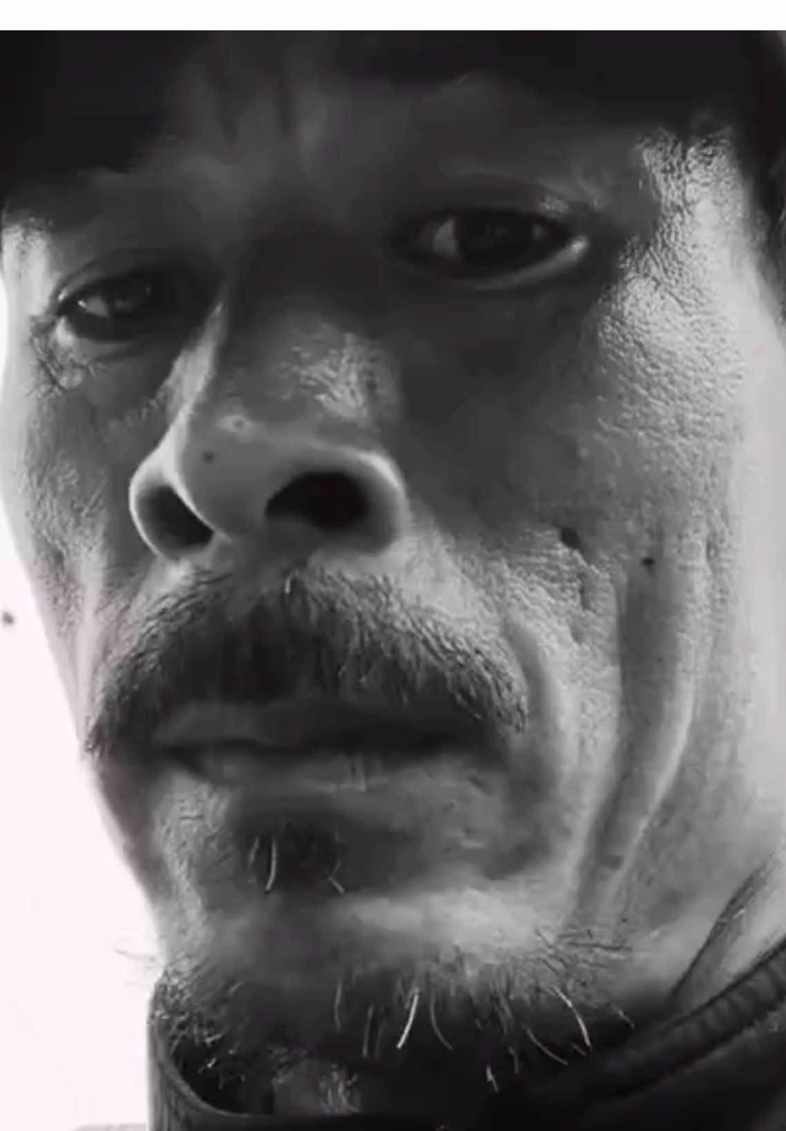 Mẹ mày đã già rồi đó... #stthaymoingay  #nhachaymoingay  #tamtrang  #nhacbuontamtrang  #videotamtrang  #buon_tam_trang  #cuocsong  #xuhuong2025  #tamtrangbuon_36 