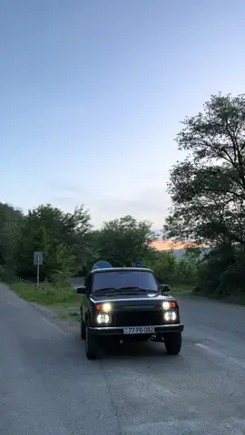 SATILIR!✋🏾#fyp #kesfet #keşfetteyizzz #niva #niva4x4 #vazniva #azelowstylebaku😍🇦🇿 