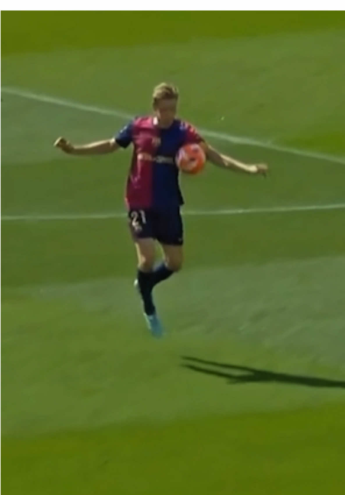 ¿Mano de Frenkie de Jong? Juzgue usted y opine 🧐 #barcelona #realmadrid #ElClasico #laliga #fyp #viral