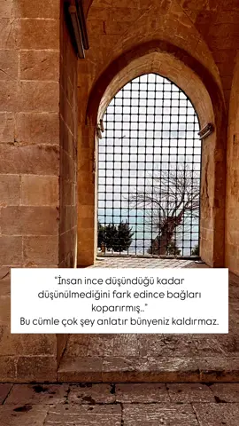 Sizi düşünen insanlara denk gelesiniz..🕊️  #tik_tok #keşfetbeniöneçıkar #keşifönerisi 