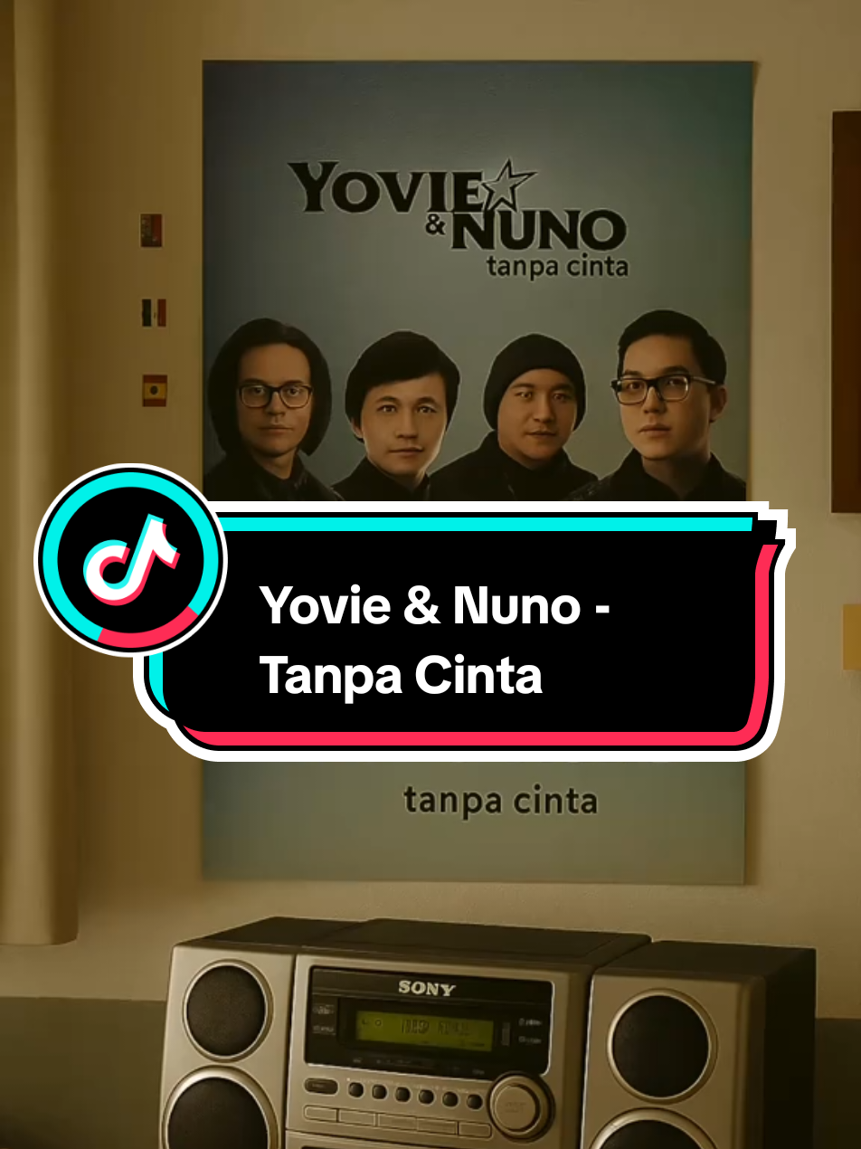 Yovie & Nuno - Tanpa Cinta, “Namun, bila kau tak bisa menerima aku… lebih baik ku hidup tanpa cinta.” Lagu Yovie & Nuno – Tanpa Cinta ini adalah anthem buat kamu yang pernah setia tanpa syarat, nunggu bertahun-tahun, tapi akhirnya cuma jadi cadangan. Dirilis tahun 2014, lagu ini masih jadi pilihan wajib buat video “move on story”, video galau, atau waktu kamu scroll chat lama dan sadar kalau selama ini kamu cuma jadi tempat singgah sementara. Karena kadang, cinta itu bukan soal siapa yang lebih lama nunggu… tapi siapa yang akhirnya tetap tinggal. Siapa yang pernah jadi orang paling setia, tapi akhirnya harus nyerah karena gak pernah dianggap? 😔 #YovieAndNuno #TanpaCinta #LaguGalau #CintaTanpaSyarat #MoveOnStory #BluetoothEra #RadioJadul #CintaYangTulus #FYPGalau