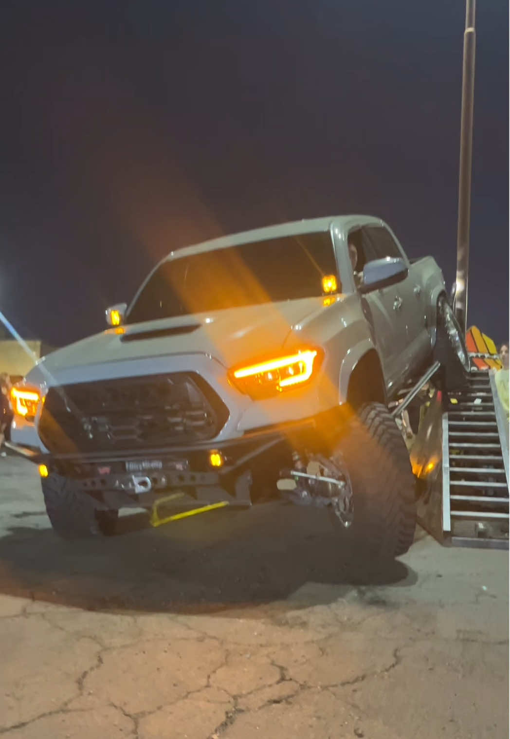 Long travel who? #tacoma #truck #trucktok #fyp 