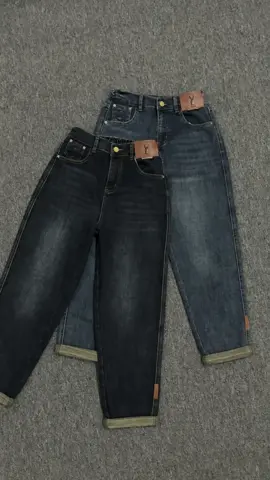 Perbedaan warna Jeans yg Best Seller nih #recommended #jeans #jeansoutfit #jeansviral #fashion #jeanshighwaist #jeansbangkok #racuntiktok #tiktoklooks #fashiontiktok 