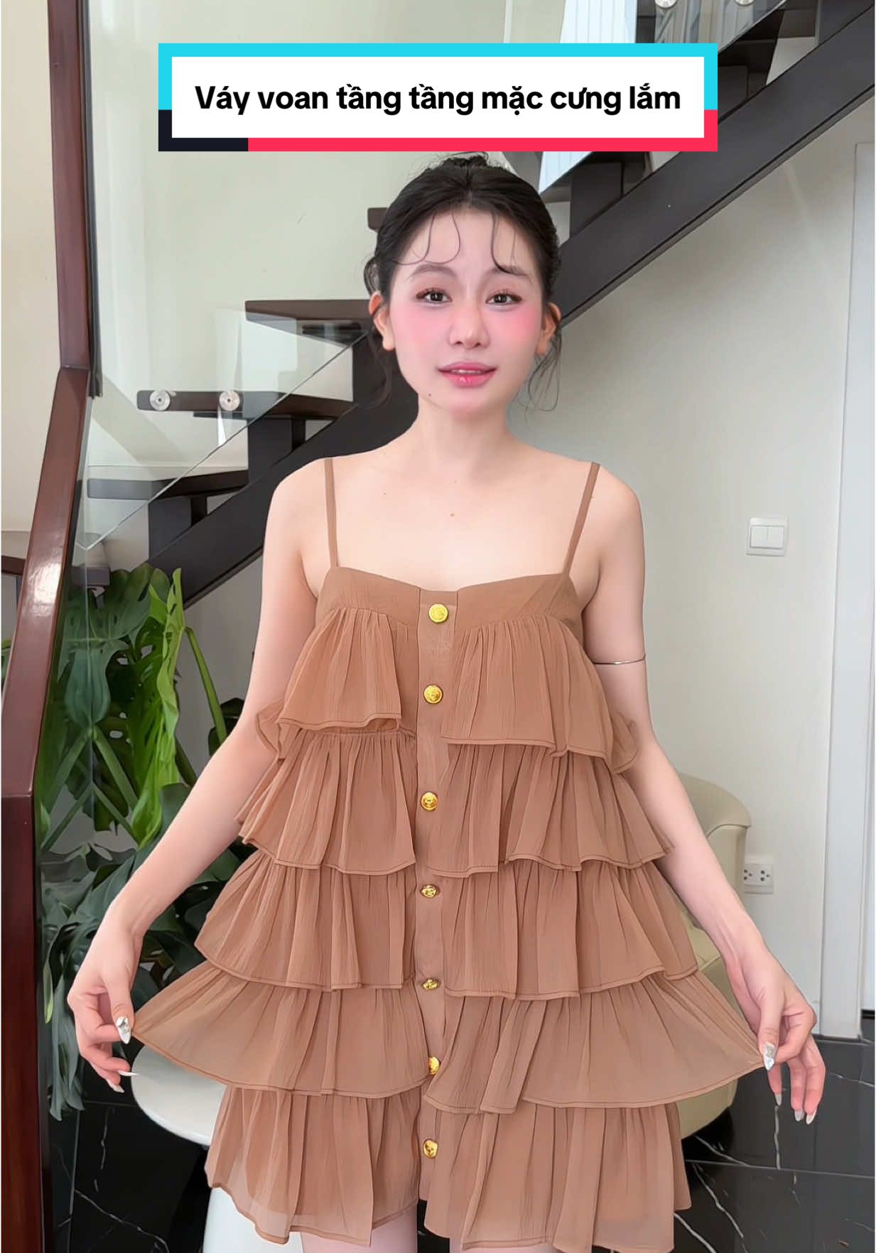 Váy voan tầng tầng mặc cưng lắm #xh #fypシ゚ #trinhlunglinh96 #vaynuxinh #vayhottrend #webuild #22etm #vaynu #vayxinh #kazydress #xh 