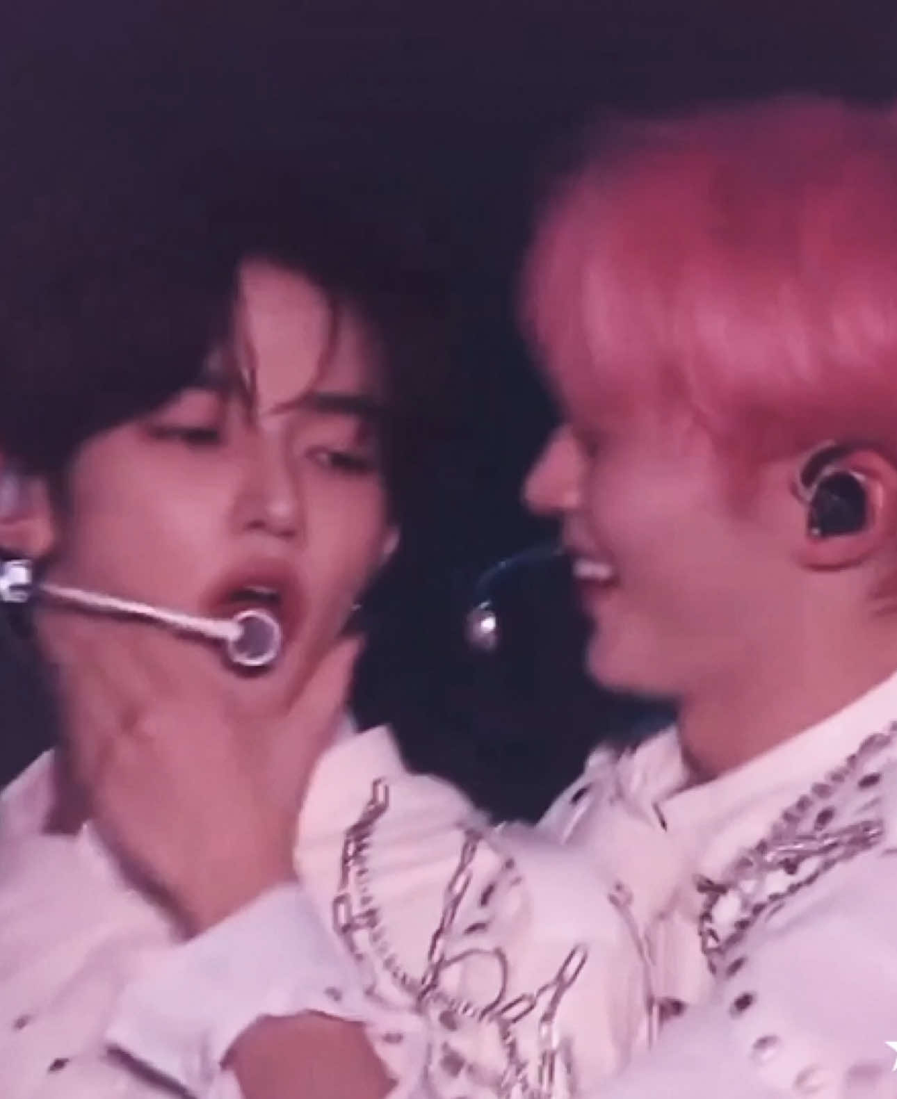 Gay #haobin #zb1 #성한빈 #장하오 #zhanghao #sunghanbin #haobinedit #zb1edit #neulbin 