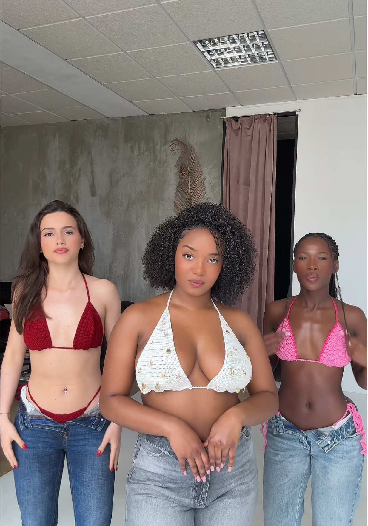 Modelos: @Cams @luana @lee @Ana Isabel @Jéssica Luquéria 🩷👙 || #seaandnay #croche #biquinis #verao2025 #fy #fypdong #videoviralitiktok #portugalviral #angola #fypgakni #brasil #fyp 