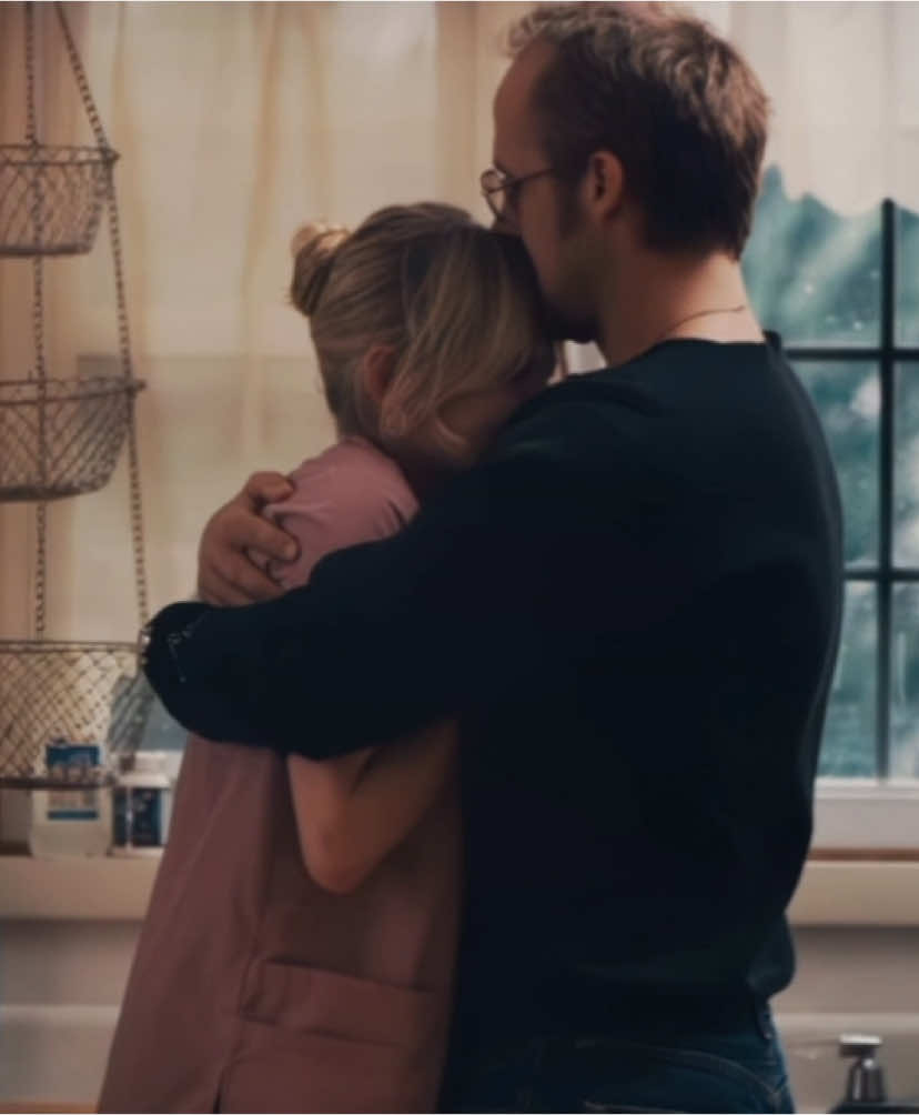 When i catch you ryan gosling #bluevalentine #lalaland #bluevalentineedit #lalalandedit #ryangosling #michellewilliams #emmastone #eyeswithoutaface #edit #billyidol 