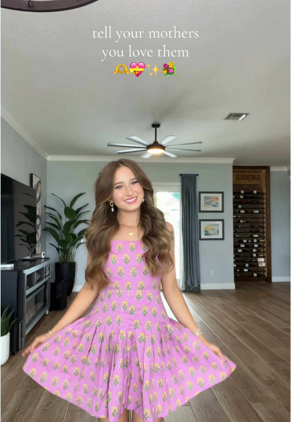 Happy Mother’s Day to all of the amazing mothers out there💞 #mothersday #OOTD #mothersdayoutfit #viral #springoutfit #summerdress #sundress #aveandliv @Ave and Liv #dressinspo #fashion 