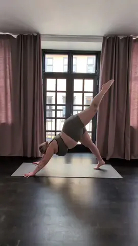 To live in a bigger body.... #fatyoga #fatacceptance #fatyogateacher #yoga 