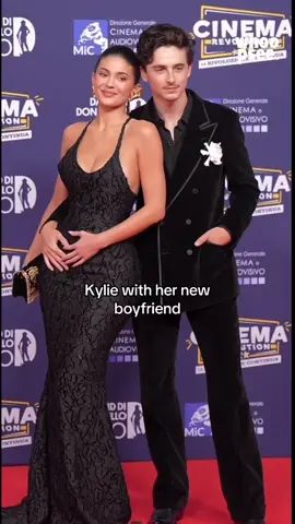 #kyliejenner 