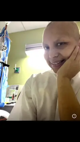 Gracias por recordarme lo hermosa que soy @@lizanda0, que Dios bendiga tu trabajo. 💓 #resiliencia #fe #motivacion #cancersucks 