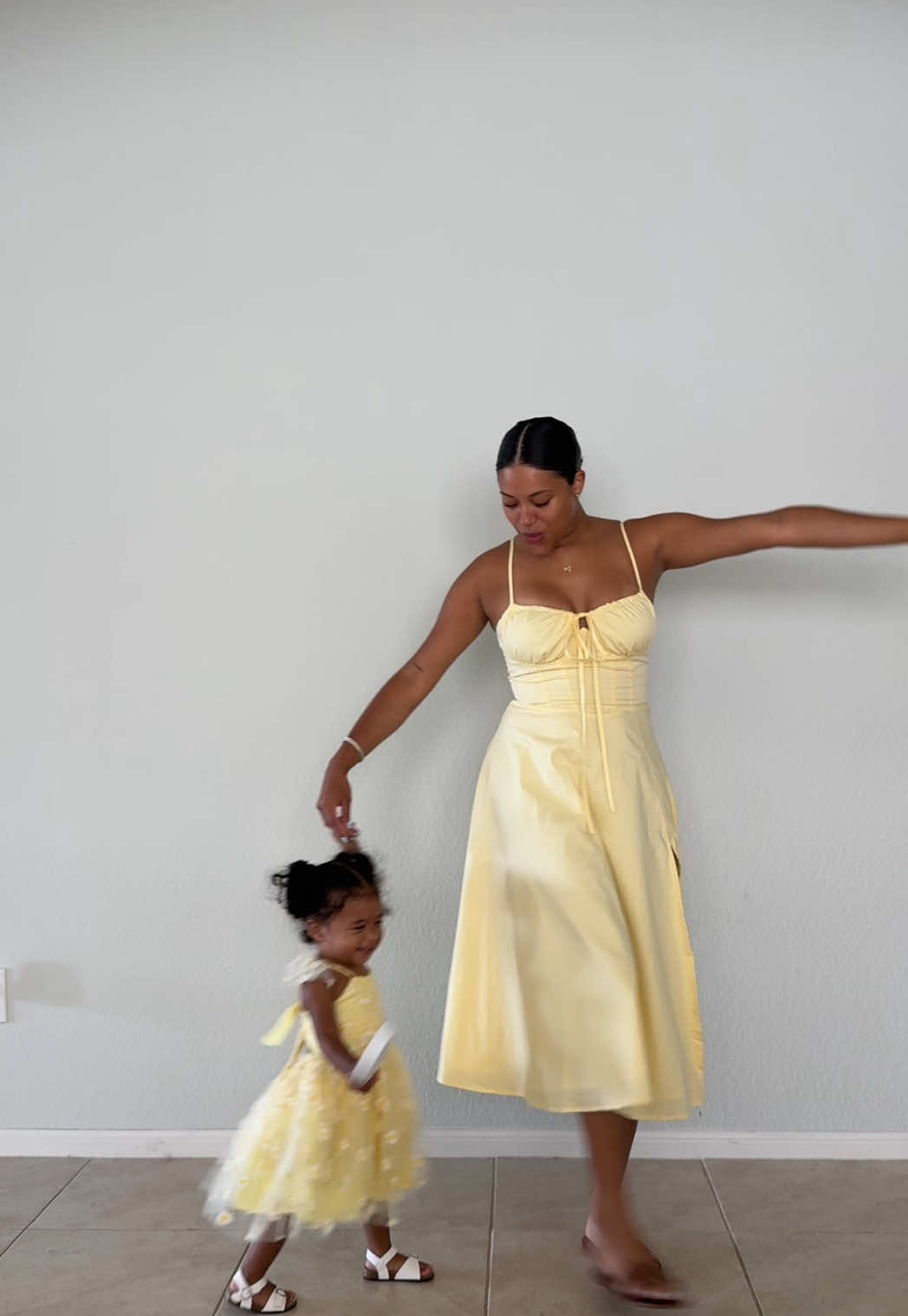 Happy Mother’s Day to all the moms💛💛 #momlife 