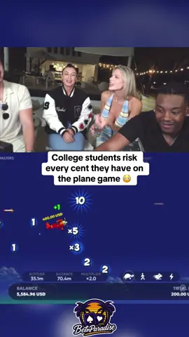 College students risk every cent they have on the plane game 😳 #kickstreaming 