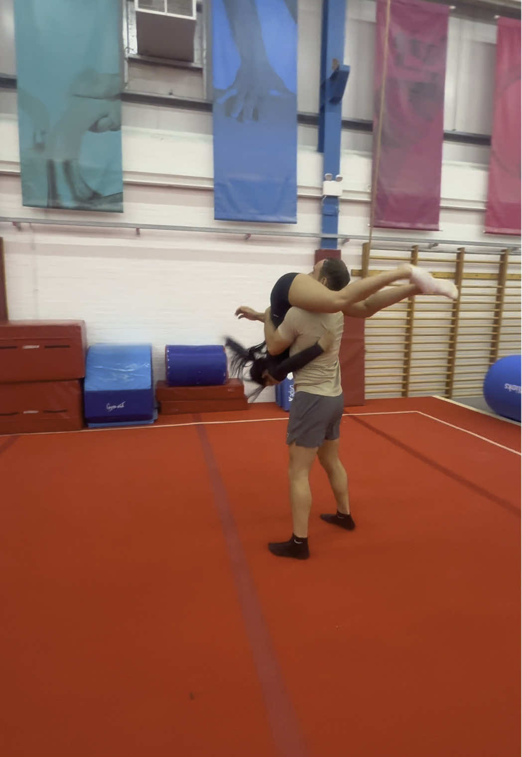 Simplified Black Widow Stunt Takedown 💪 This one doesn’t involve the lock of the knees around the head or a full spin. Still a fun one to do!  Partner @cameron23cooke  🎥 @JOB__2002  #stunt #stuntlife #stuntwoman #stunts #stunting #martialarts #martialartslife #blackwidow #stunttakedown #takedown #tricks #tricking #WWE 