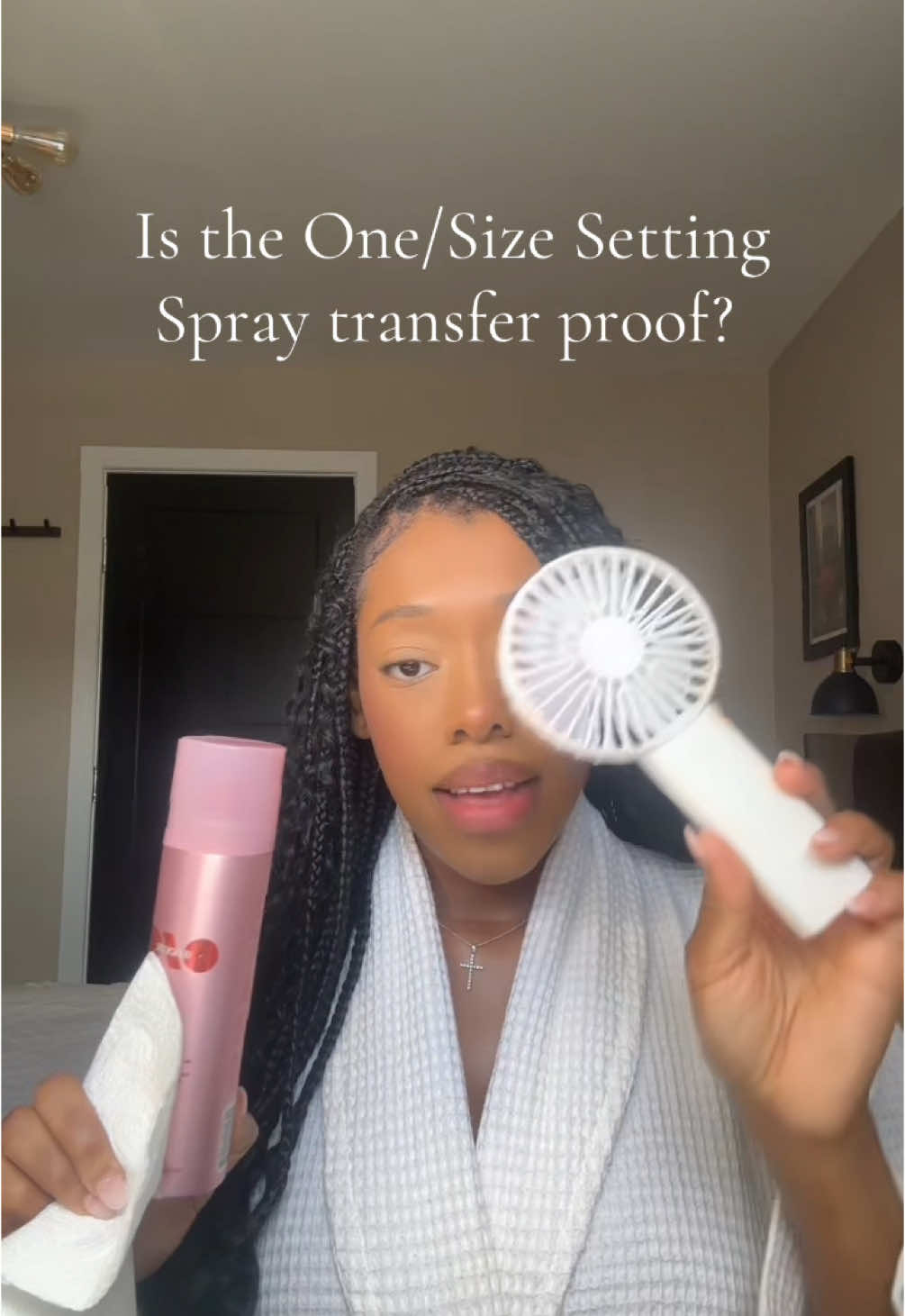 This is the One/Size Setting Soray and my makeup does not move or transfer for 12 hours + #BeautyTok #beauty #makeup #makeuptok #onesizesettingspray #fixingspray 
