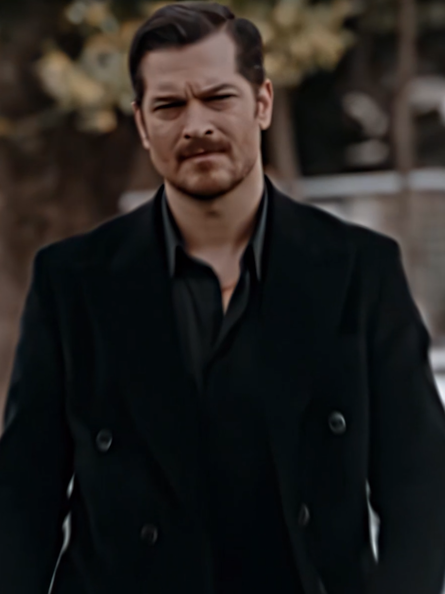 Sondaki laf biraz ağırdı 😂 #esrefruya #eşreftek #eşrefruya #cagatayulusoy #fyp 
