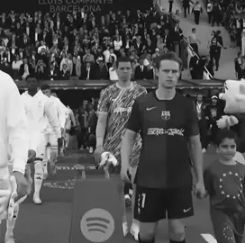 لاعبين مدريد كلهم بجيب دي يونغ🥶 #explore #fyp #MKF #vira #frenkiedejong #fcbarcelona #fdj #dejong #فرنكي_ديونغ 