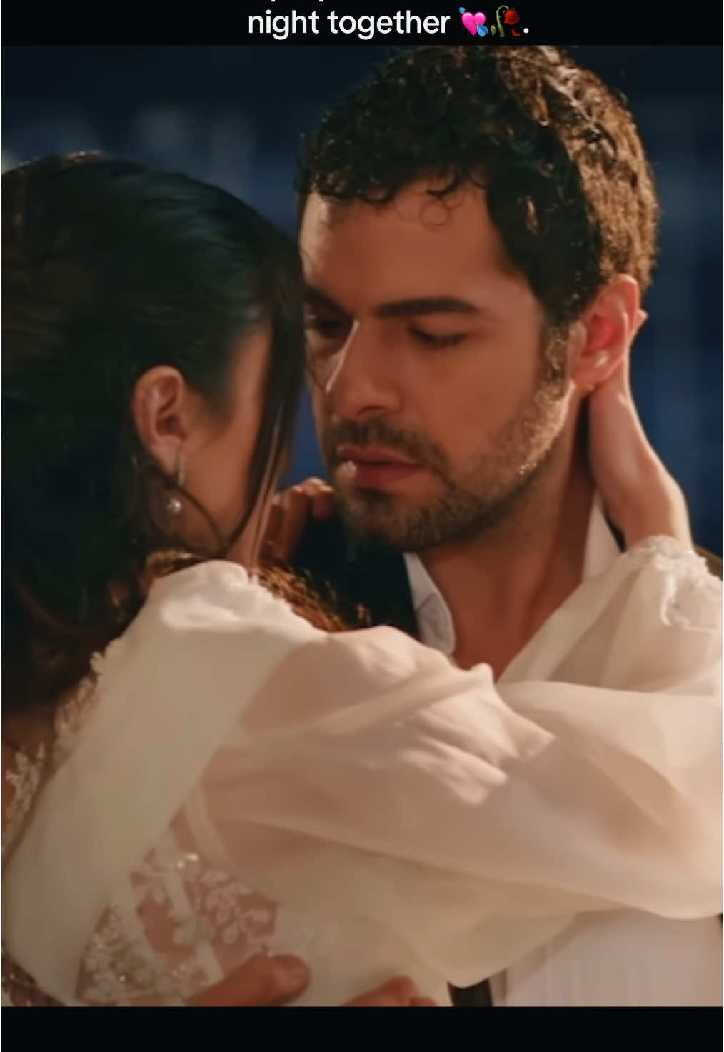 Oh my God 😍🤭#rüzgarlitepe #ruzgarlitepe #zeyhal #ZEYHAL #gokberkyildirim #cemrearda #gökberkyildirim #turkishseries #fyp #kesfetteyiz #kesfetbeniöneçıkart #viralvideo #fypage #turkishdrama #windsoflove #zeynepaslanli #halilfirat 