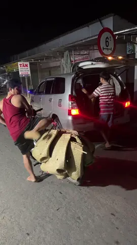 Cuộc gọi lúc nữa đêm về cty cpc