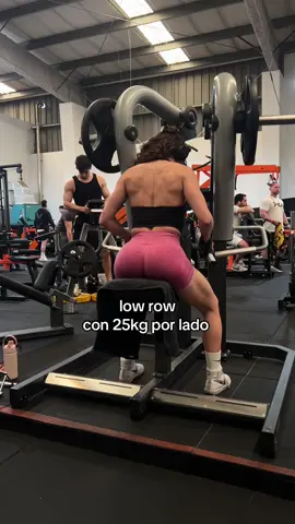 he empezado a hacer este ejercicio y es un si rotundo 🙂‍↕️ #gymgirl #gymrat #espalda #backworkout #backday 