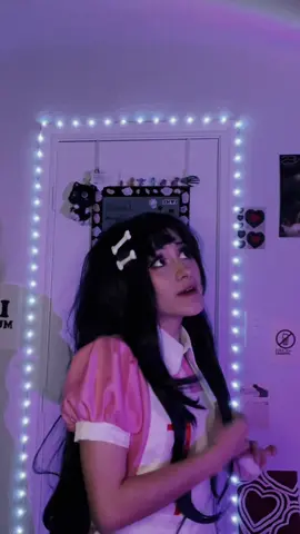 HELP THIS VIDEO IS SO CRINGE IM SOBBING. 🥀💔 #danganronpacosplay #tspmoimacrashoutonthehuzz #danganronpa #fypシ #trending #cosplayer #cosplay #mikantsumikicosplay #raisingcanes #sdr2 #mikancosplay #sdr2cosplay #mikan 