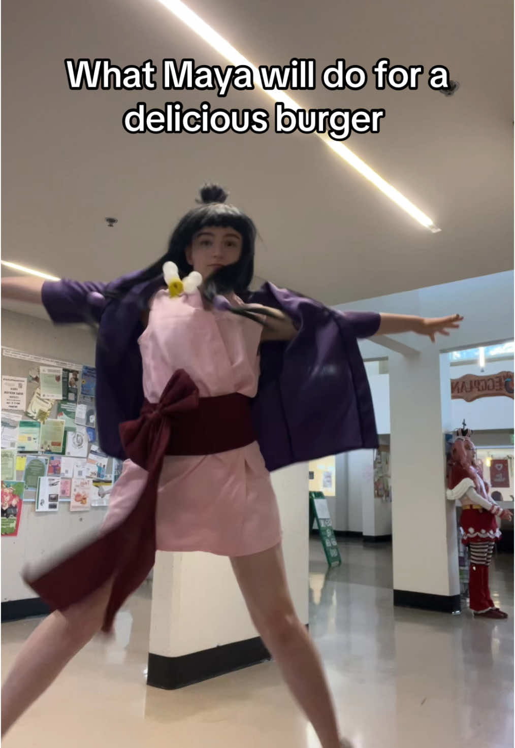 Burger 🤤🍔 #mayafeyaceattorney #mayafeycosplay #mayafey #aceattorneycosplay #aceattorney #cosplayer #cosplay #gyakutensaiban #videogames #capcom #burger #dance #physics #spiritmedium 