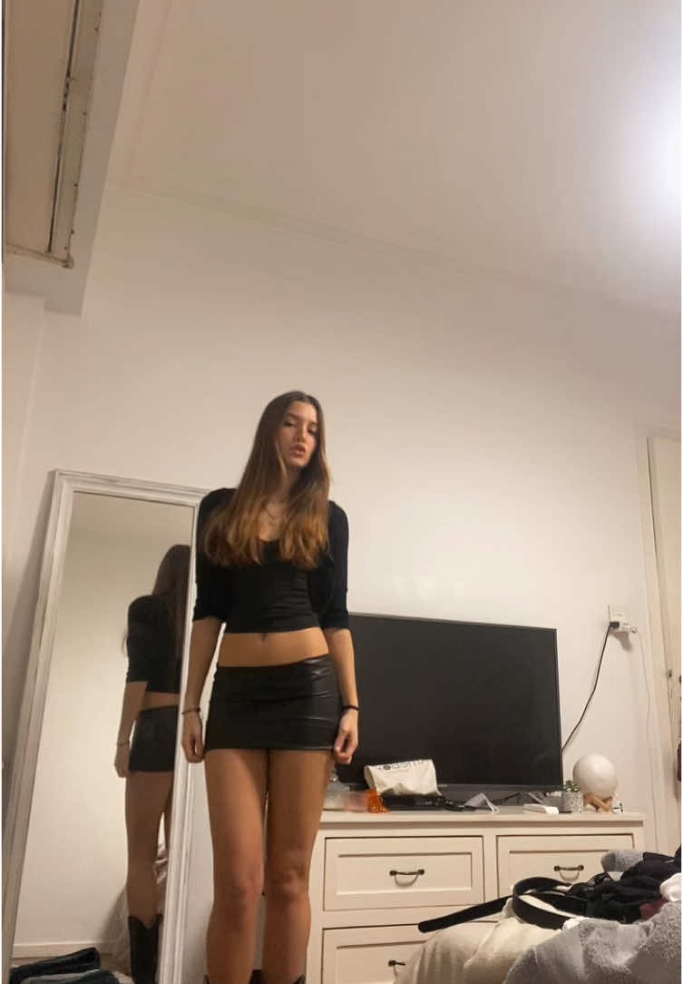 el desorden 🫠 #paratii #fyp #outfitinspo #ootn🖤 