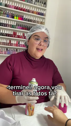 A manicure de vocês tbm são assim?  Gosta de fazer várias poses?  😂😂😂😂😂 #humor #humorviral #humortiktok #manicures #trendviral #viraliza #videosdehumor #videosengracados #foryouu #you #trendmanicures #viral_video #viralizou #mani #unhas #manicuresdesucesso #manicuresengracadas #inspiracoes #vamosrir #humornails #posesdefotos #foto #fotografia #poses #fotografertiktok #tiktoker #tktk 