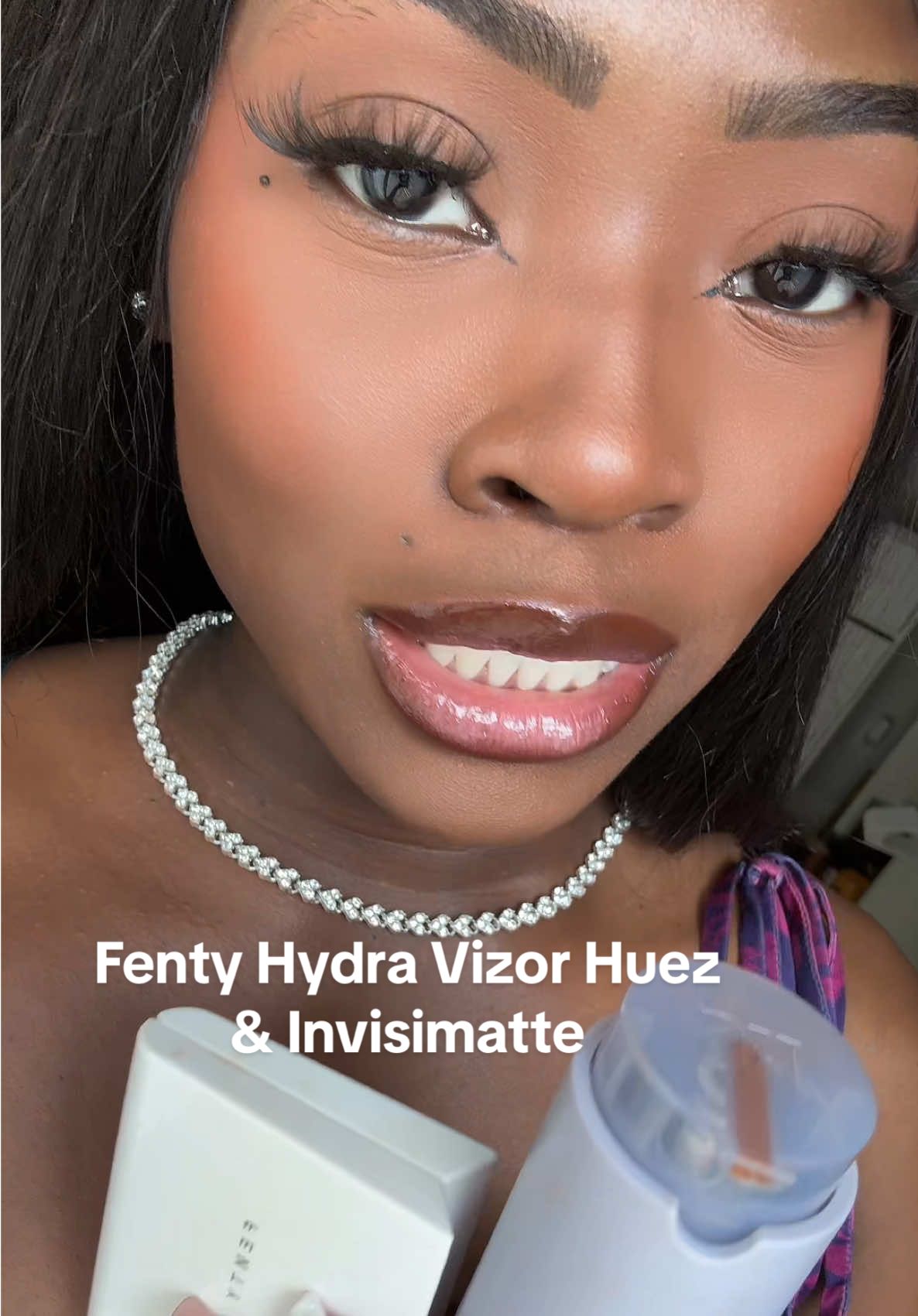 @Fenty Skin Hydra Vizor Huez SPF30 Sunscreen that's just for you protect your skin, while looking good doing it!! A moisturizer, skin tint & sunscreen My Shade: 8 #fentybeauty #sunscreen #fentytintedmoisturizer #MakeupRoutine #beautytips #spf30 #hydravizor #fentyskin #fentyskin #tintedsunscreen #summermakeup #makeuptips #TikTokShopCreatorPicks #tiktokshopmothersday #tintedspf #fentytintedsunscreen
