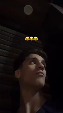 @واحد بين سفار قديم لكن يقعد التوب 😂