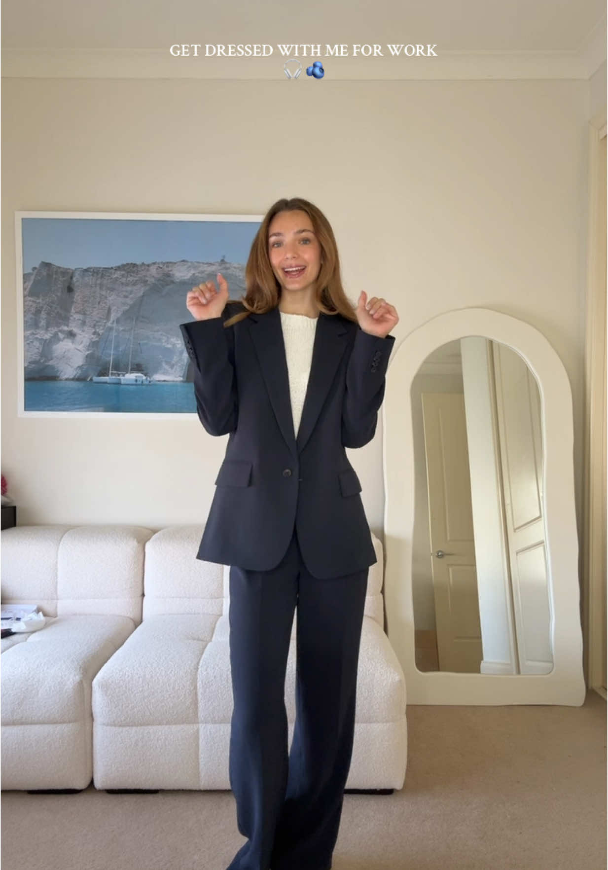 Get dressed with me for work in my new favourite suit from @Aritzia 🎧🫐 Please come to Australia because I need this in every colour 🥹😅 #getdressedwithme #OOTD #fitcheck #corporateoutfit #officeoutfit #workoutfit #aritzia #suit 