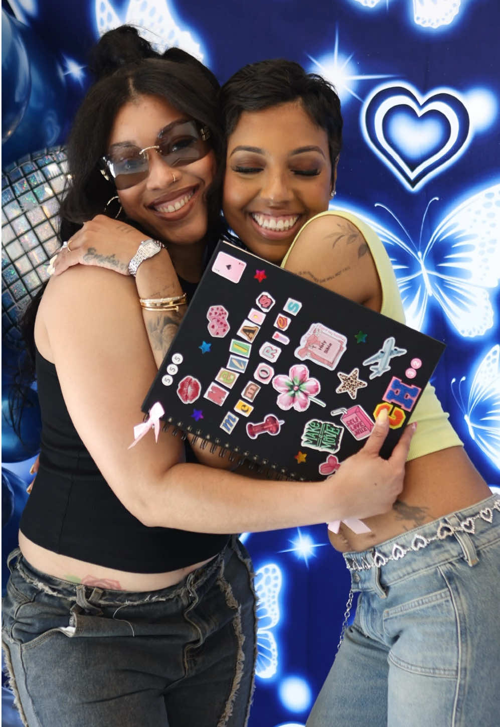 Crafty Girlz NYC y2k scrap & yap event , such an amazing turn out 🪩🤍📓 we had such a great time and everyone looked amazing ! Thank you to all my beautiful girls that came our 🩷🩷 . Thank you to @getlinked_newyork & @Jakki for coming out 🤗