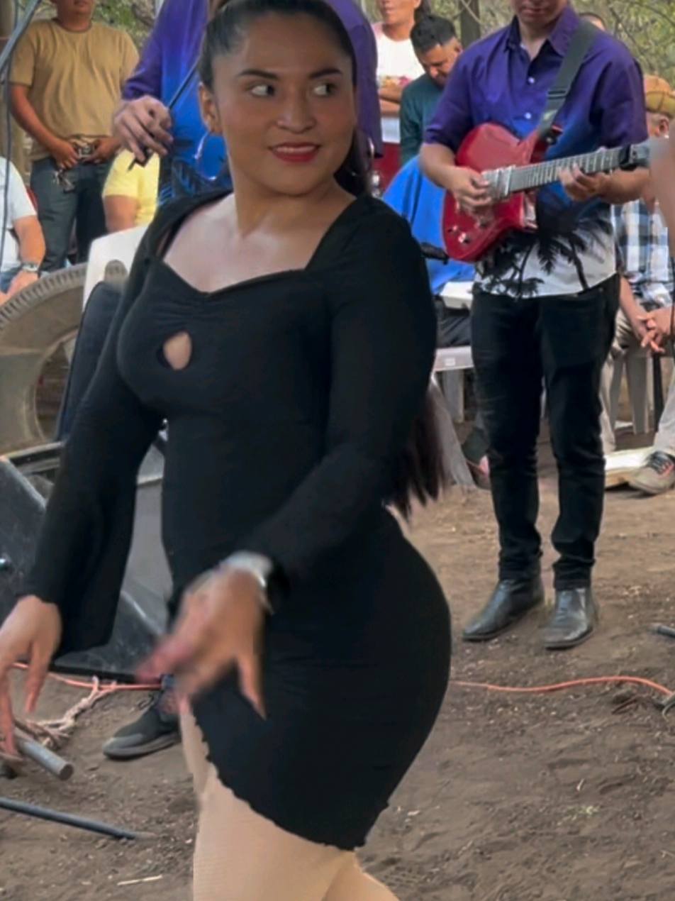 #Viral #elsalvador🇸🇻 #entretenimiento #flypシ #Cumbia #chanchonas #Guanacos #cumbia2025 #Guanacos 