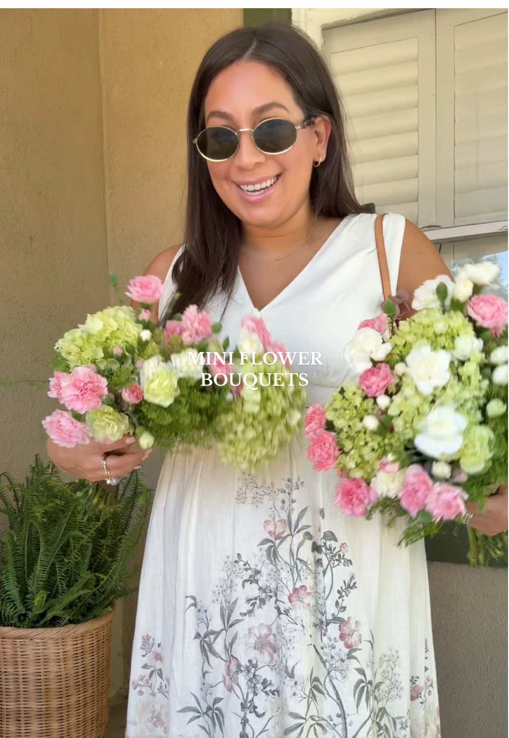 ended up on flower TikTok and thought I could easily do these !!  florists are incredible! 💐 #mothersday #flowers #flowertiktok #florals #springflorals #minibouquet #flowerbouquet 