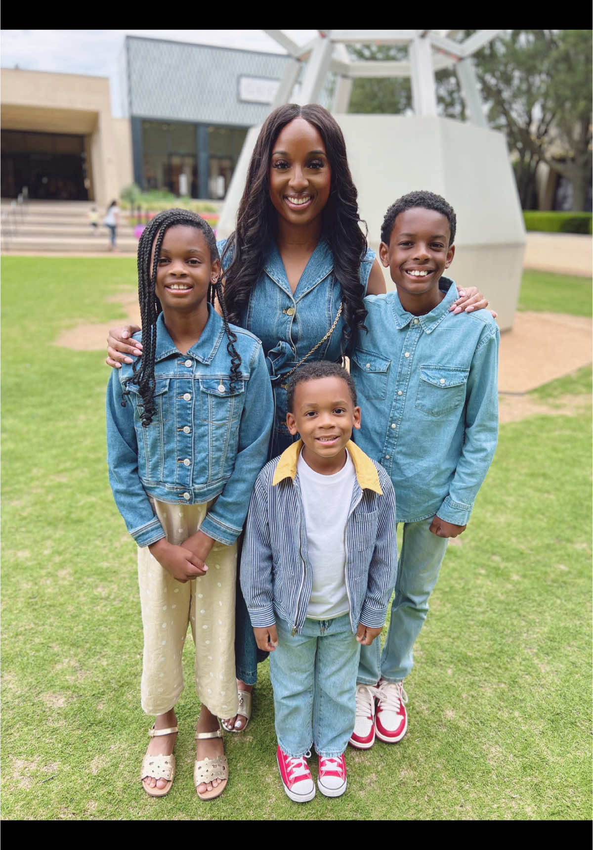 Can’t even imagine a life without mothers.  They give endlessly, love unconditionally, and protect incessantly.  @Amber | Principal Mommy is all of these and more 🙌🏾