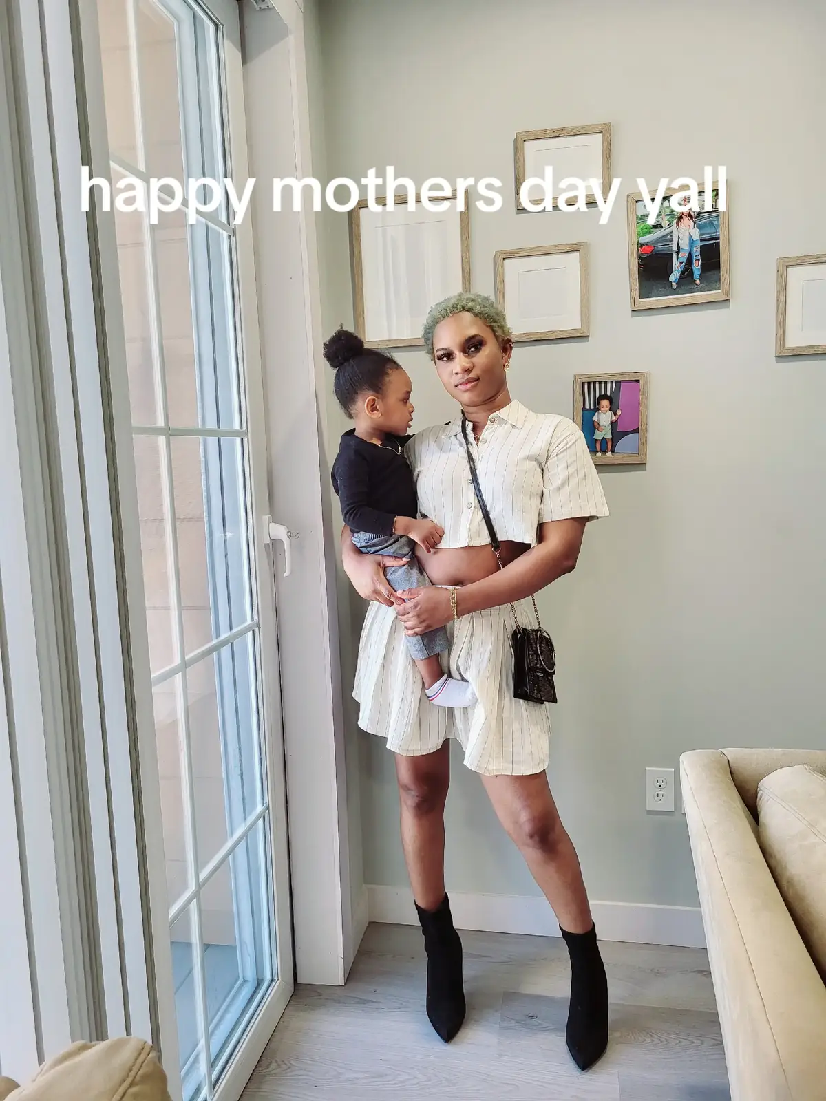 happy mothers day to all the mothers out there ❤️ 💕 💖 💙 💗 💓 ❤️ 💕   #tiktokfinds #happy #motherhood #mommy #happymothersday 