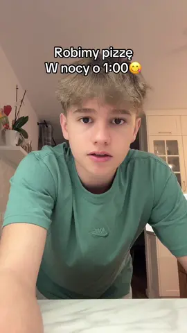 Chcecie więcej nocnych gotowań? #gotowanie #pizza #nocnegotowanie 