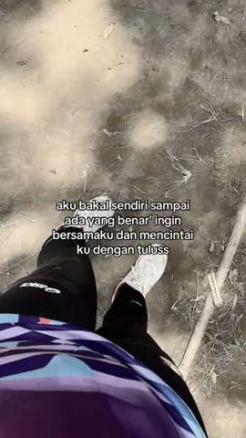sesepi ini yaa🥹#fypdong #jomblo #tiktok #single #trauma #galaubrutal #fyp #galau 