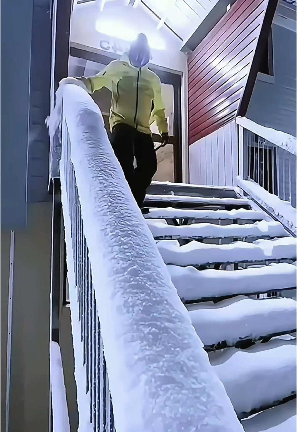That snow removal method is the most perfect #satisfying #snow #asmr #fyp #fypシ #oddlysatisfying 
