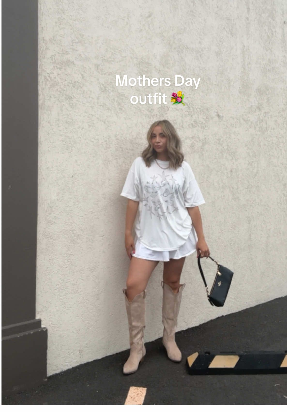 Happy Mother’s Day mamacitas 💐   #momootd #mothersdayoutfit #momtok #momstyle #bootoutfits #amazonfinds #momfit #targetfinds #coach #mama #OOTD #pinterest 
