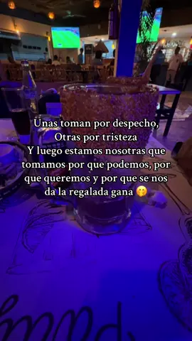 Cada quien tiene un motivó para tomar 🤭🤣 #tomamos #porquesenosdio #lagana #fypシ゚ #salud #paratodos #miche #unanoesninguna #contenido #🤭 #🍻 